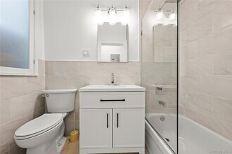 963 Utica Ave in Brooklyn, NY - Building Photo - Building Photo