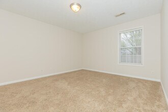 4920 Penrose Dr in Newburgh, IN - Building Photo - Building Photo