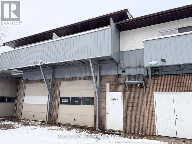 675 6th St E in Owen Sound, ON - Building Photo - Building Photo