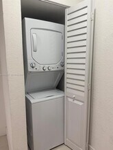 1800 NW 18th Terrace in Miami, FL - Building Photo - Building Photo