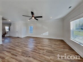 520 Kingwood Ln in White House, TN - Foto de edificio - Building Photo