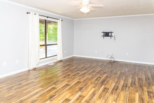 property at 415 Owenwood Dr