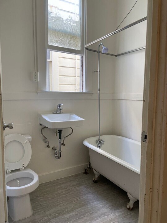 1379-1383-1383 Hampshire St in San Francisco, CA - Building Photo