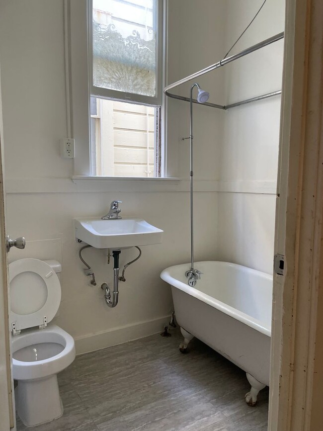 property at 1379-1383-1383 Hampshire St
