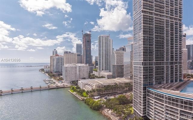 901 Brickell Key Blvd-Unit -2503 in Miami, FL - Building Photo - Building Photo