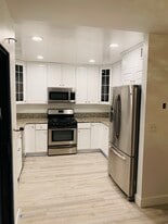 41 Harkness Ave, Unit Bedroom #1 Master in Pasadena, CA - Building Photo