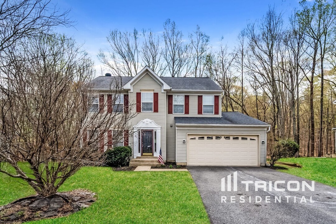 12803 Dunkirk Dr in Upper Marlboro, MD - Building Photo