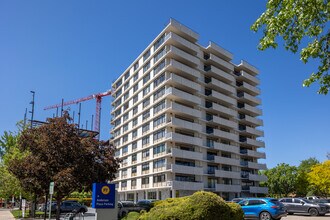Imperial Plaza Condominiums in Boise, ID - Building Photo - Building Photo