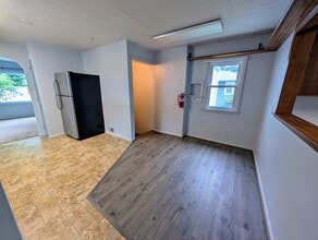 707 10th Ave in Sully, IA - Building Photo - Building Photo
