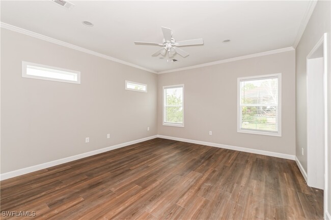 property at 1113 Morton St E