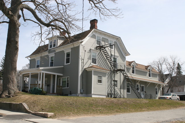 105 Cottage St in Danielson, CT - Building Photo - Building Photo