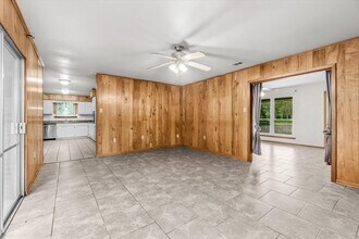5574 Houston Dr in Baton Rouge, LA - Foto de edificio - Building Photo