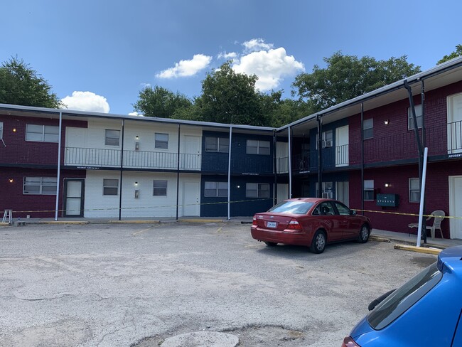 Townshires Apartments in Killeen, TX - Foto de edificio - Building Photo