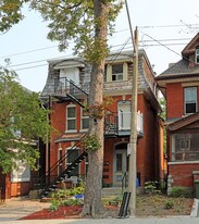 130 Herkimer St in Hamilton, ON - Building Photo