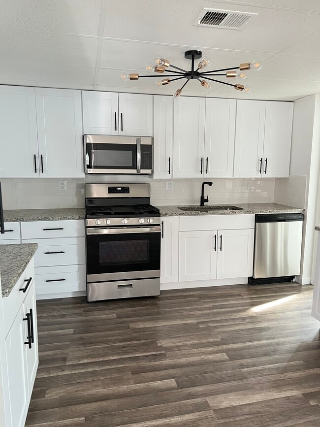 203 Wellham Ave NW in Glen Burnie, MD - Building Photo - Building Photo