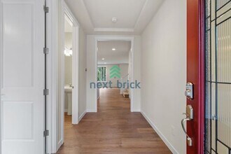 34120 SE Vaughan St in Snoqualmie, WA - Foto de edificio - Building Photo