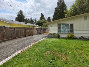 4419 21st Ct SE in Lacey, WA - Building Photo - Building Photo