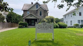 35 Maple Tree Ave in Stamford, CT - Building Photo