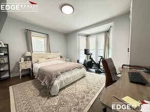 115 Summer St, Unit 1 in Watertown, MA - Foto de edificio - Building Photo