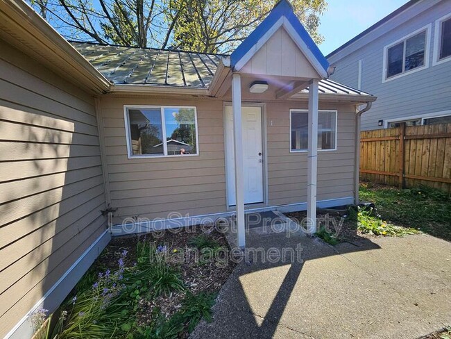 property at 4553 NE 105th Ave