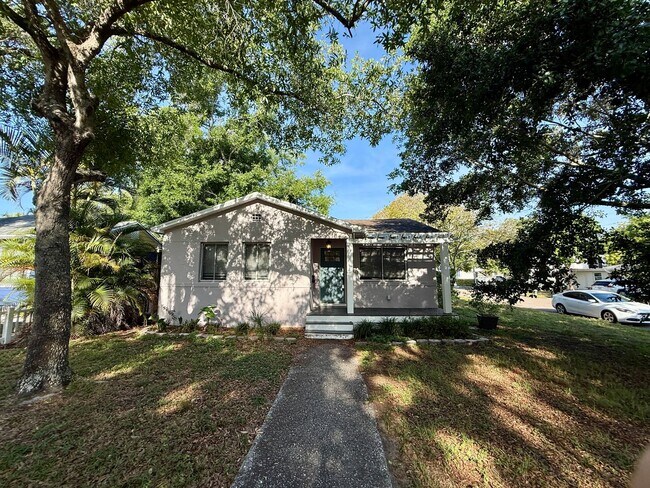 property at 1444 15th St N