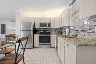 5600 Bonita Beach Rd SW in Bonita Springs, FL - Building Photo - Building Photo