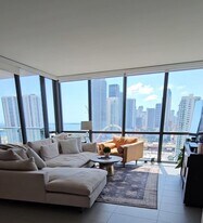 1600 NE 1st Ave in Miami, FL - Building Photo