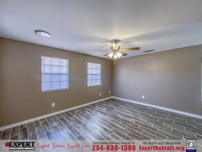 2208 Shoemaker Dr-Unit -Unit A in Killeen, TX - Building Photo - Building Photo