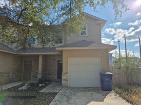 6424 Attucks Ln in San Antonio, TX - Building Photo