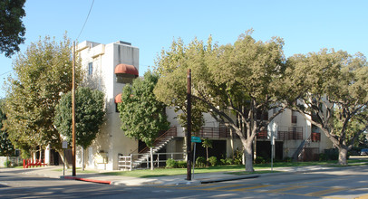 Lacy and Raitt Apartments in Santa Ana, CA - Building Photo - Building Photo