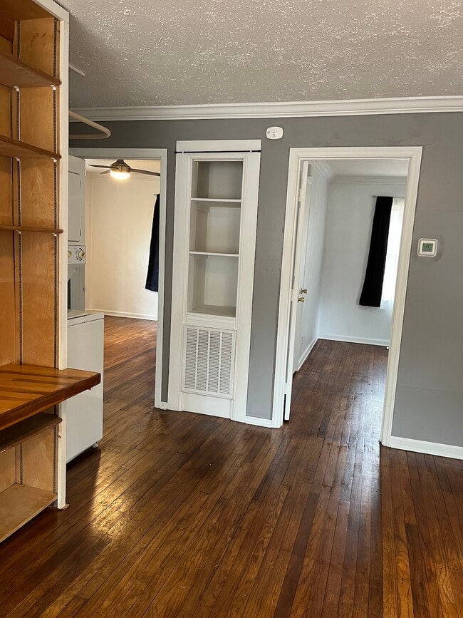 134 Johnson St in Chapel Hill, NC - Building Photo - Building Photo