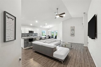 836 Sydney St in Davenport, FL - Building Photo - Building Photo