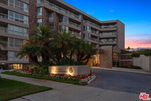 515 Ocean Ave in Santa Monica, CA - Building Photo