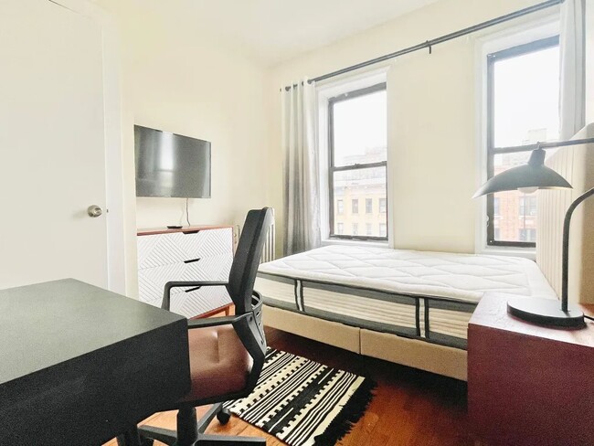 property at 600 Park Pl