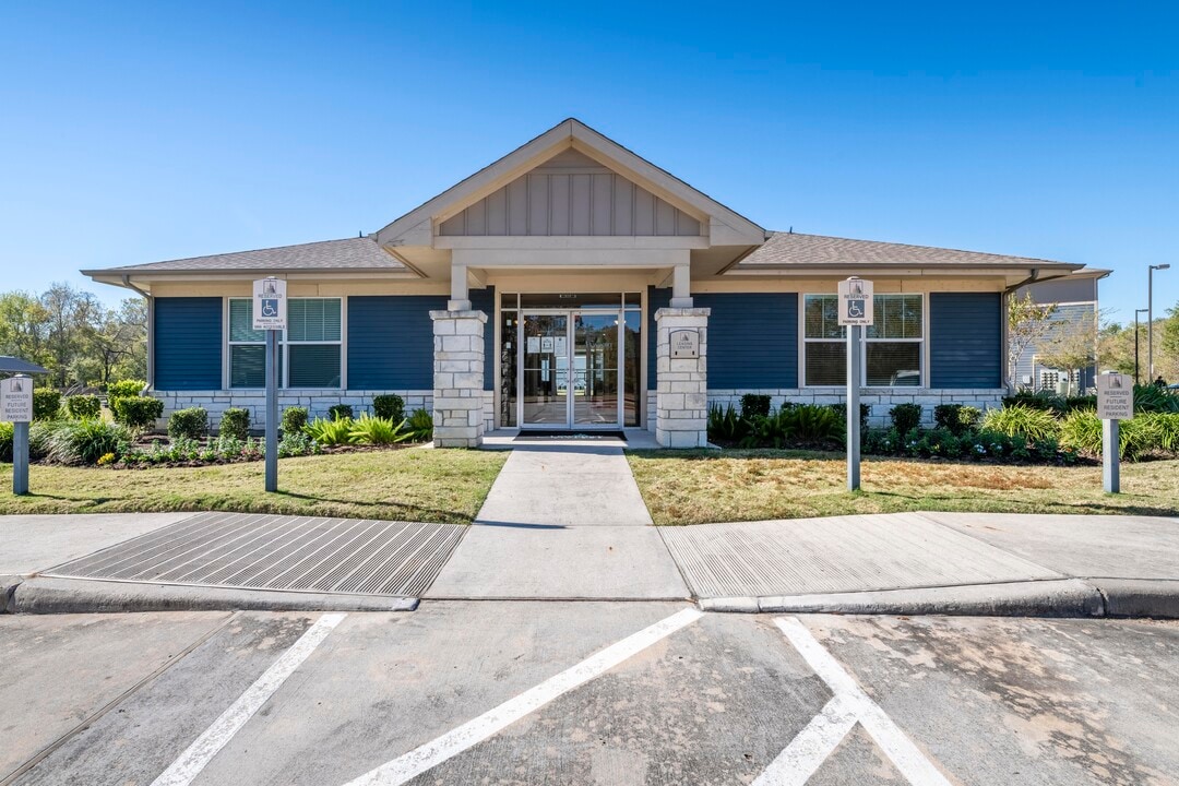 Newport Village in Crosby, TX - Foto de edificio
