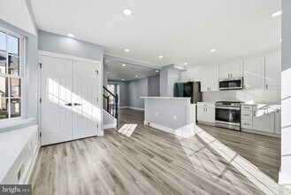 7665 Audubon Meadow Way in Alexandria, VA - Building Photo - Building Photo