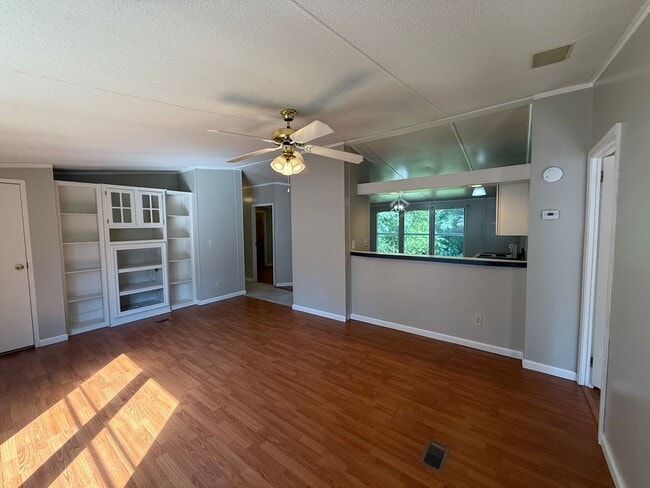property at 222 Crestwood Cir