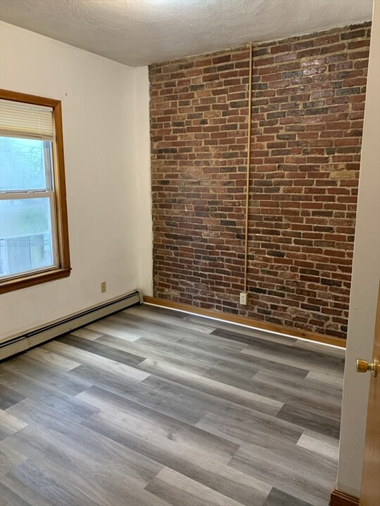 22 Marcella St, Unit #2 in Cambridge, MA - Building Photo