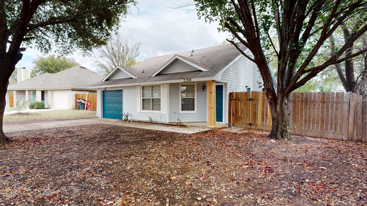 2208 Cooke Dr in Killeen, TX - Building Photo