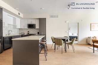 240 W MacArthur Blvd in Oakland, CA - Building Photo - Building Photo