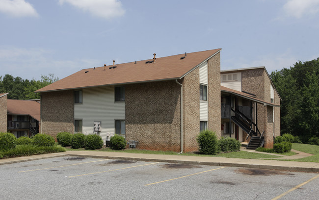 Kensington Manor in Spartanburg, SC - Foto de edificio - Building Photo