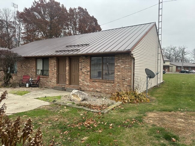 1033 Lakeshore Dr, Unit 1034