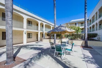 4545 Arizona St in San Diego, CA - Foto de edificio - Building Photo