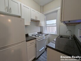 1185 Boylston St, Unit 12 in Boston, MA - Building Photo
