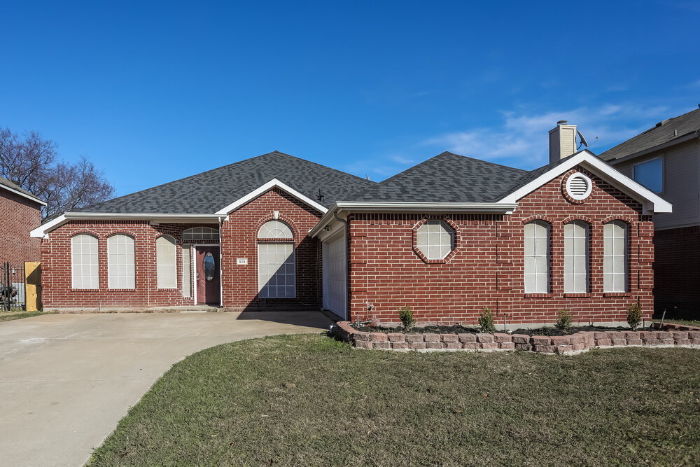 515 Bristlecone Dr in Arlington, TX - Building Photo