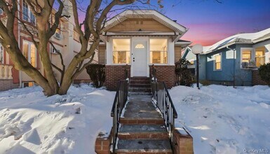 142-16 223rd St in Queens, NY - Building Photo - Building Photo