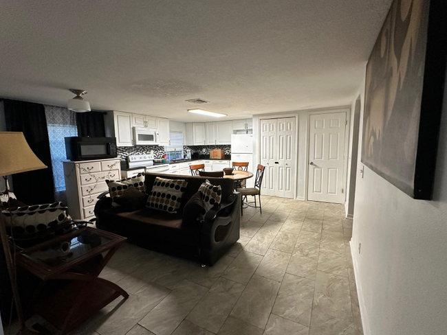 property at 4430 Lenox Blvd