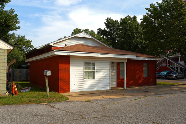 WILLOW GLEN APARTMENTS in Oklahoma City, OK - Building Photo - Building Photo