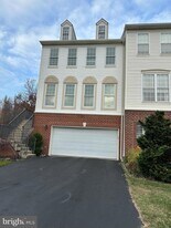 355 Rockmeade Dr, Unit 27 in Wilmington, DE - Building Photo