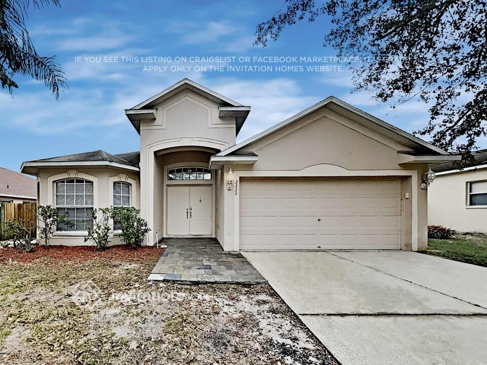 3333 Pine Top Dr in Valrico, FL - Building Photo